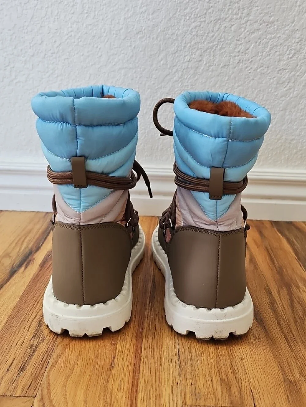 Jambu Brown and Blue Gradient Puffer Lace-Up Winter Boots